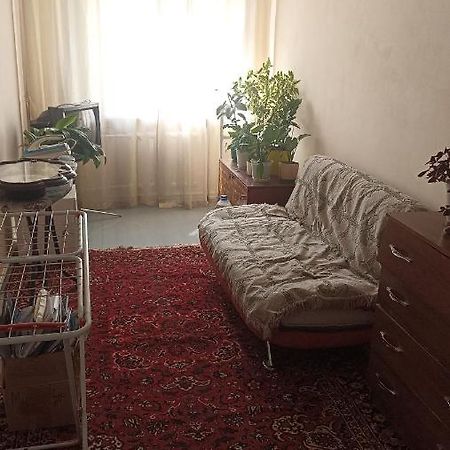 Аппартаментов В Золотом Квадрате Bisjkek Buitenkant foto