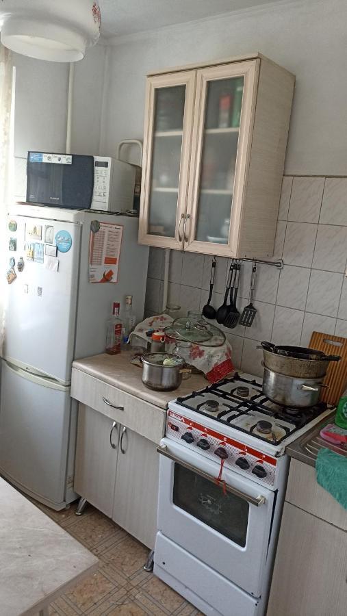 Аппартаментов В Золотом Квадрате Bisjkek Buitenkant foto