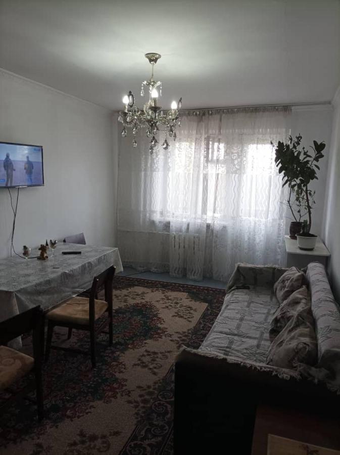 Аппартаментов В Золотом Квадрате Bisjkek Buitenkant foto